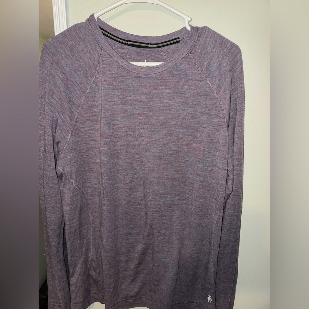 Smartwool Heathered Purple Merino Wool Long Sleeve Base Layer Shirt.